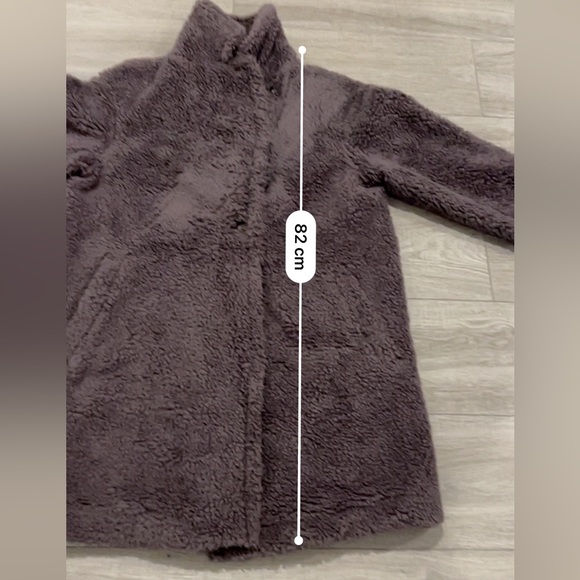 Uniqlo: PILE-LINED FLEECE TAILORED COAT - Picture 7 of 11